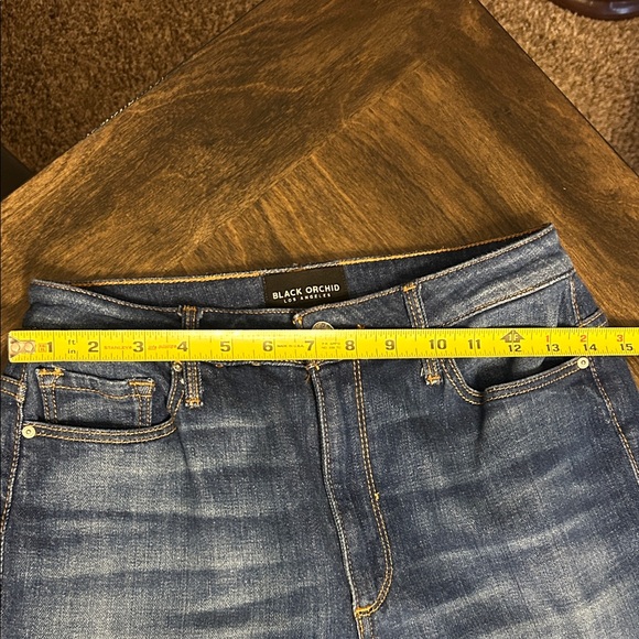 Black Orchid Mia Midrise Skinny Flare Jean - Picture 5 of 16